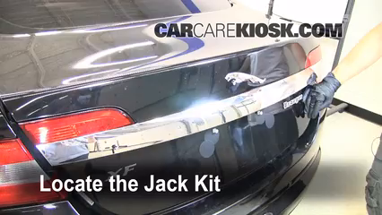 2009 Jaguar XF Luxury 4.2L V8 Monter sur cric Utiliser le cric pour lever la voiture